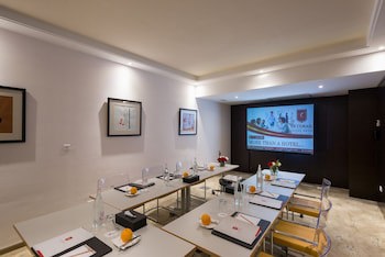 Corail Suites Hotel