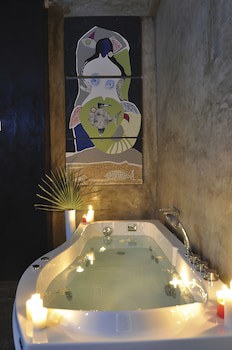 Maalu Maalu Resort & Spa