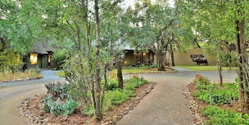 Black Rhino Game Lodge