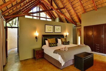 Black Rhino Game Lodge