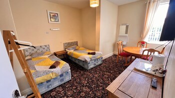 Castle Lodge Guest House