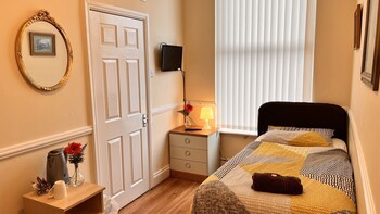 Castle Lodge Guest House