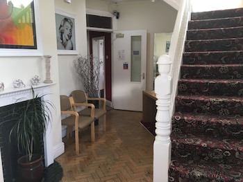 Castle Lodge Guest House