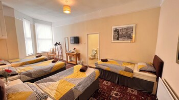 Castle Lodge Guest House