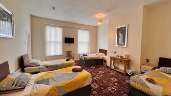 Castle Lodge Guest House
