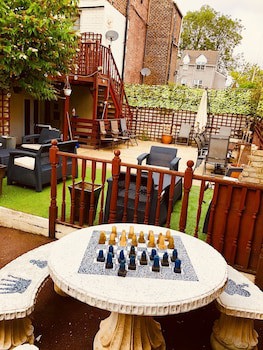 Castle Lodge Guest House