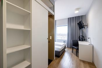 mk | hotel stuttgart fotoğrafı