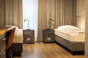 mk | hotel stuttgart fotoğrafı