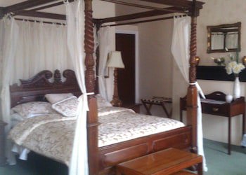 Bank House Hotel