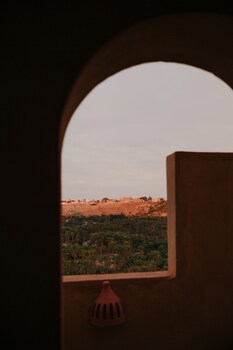 Dar Hi