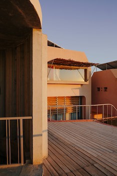 Dar Hi