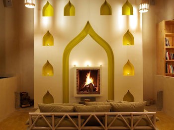 Dar Hi