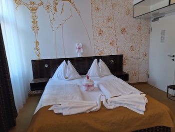 Alma Boutique Hotel