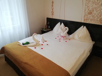 Alma Boutique Hotel