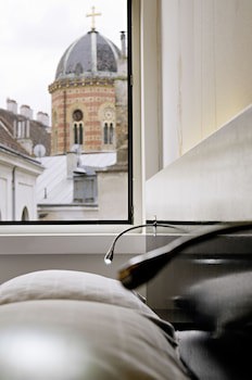Alma Boutique Hotel