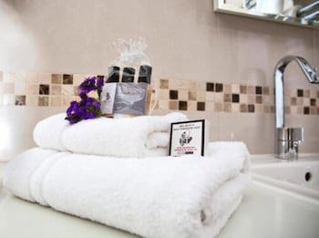 Arlington House