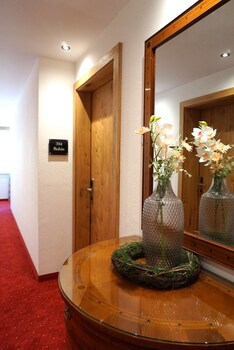 Hotel Alpenkonigin