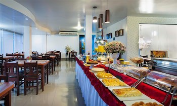 Hotel 365