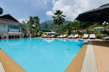 Serenity Lakeside Resort