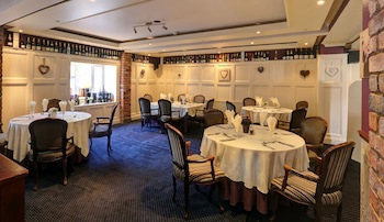 Manor Court Hotel