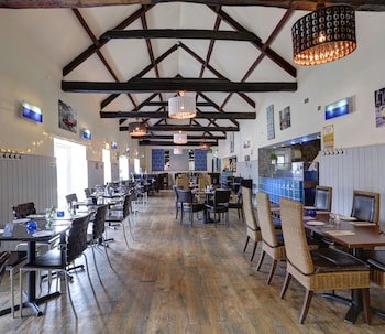 Manor Court Hotel
