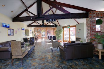 Manor Court Hotel