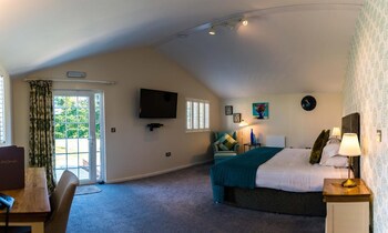 Manor Court Hotel