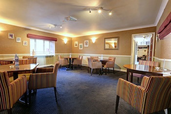 Manor Court Hotel