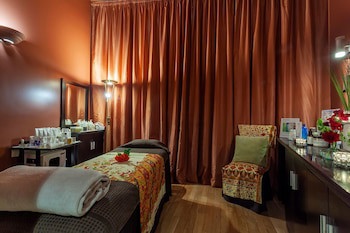 Horse And Jockey Hotel