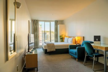 Astelia Apartment Hotel