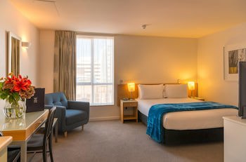 Astelia Apartment Hotel