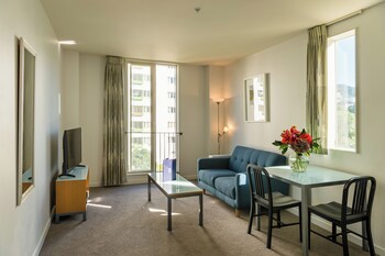 Astelia Apartment Hotel