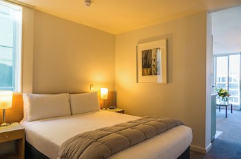 Astelia Apartment Hotel
