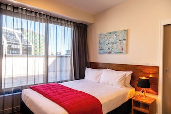 Boulcott Suites