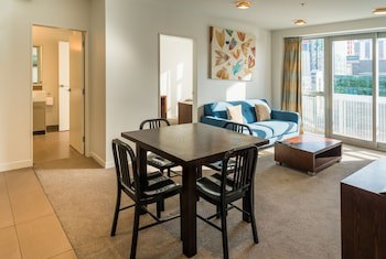 Boulcott Suites