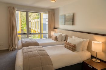 Boulcott Suites