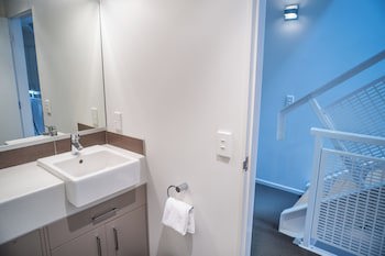 Boulcott Suites