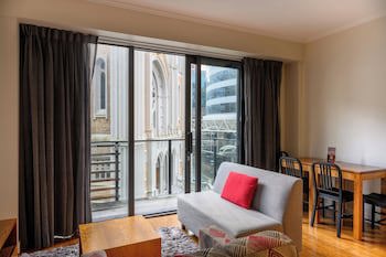 Boulcott Suites