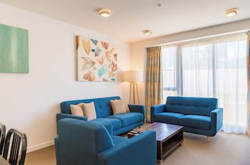 Boulcott Suites