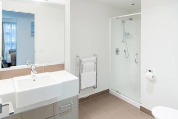 Boulcott Suites