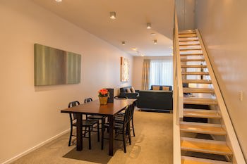Boulcott Suites