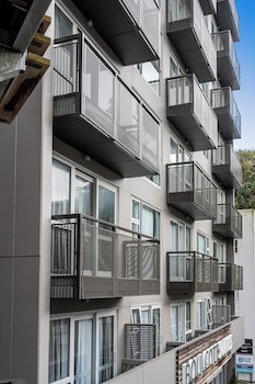 Boulcott Suites