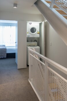 Boulcott Suites