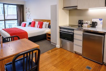 Boulcott Suites