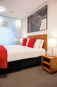 Boulcott Suites