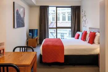 Boulcott Suites