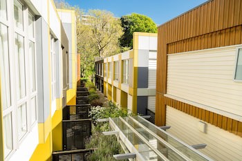 Boulcott Suites