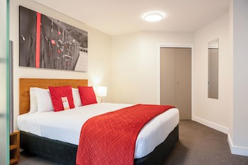 Boulcott Suites