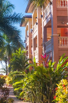 Infinity Bay Spa & Beach Resort