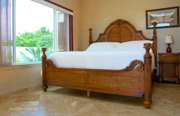 Infinity Bay Spa & Beach Resort